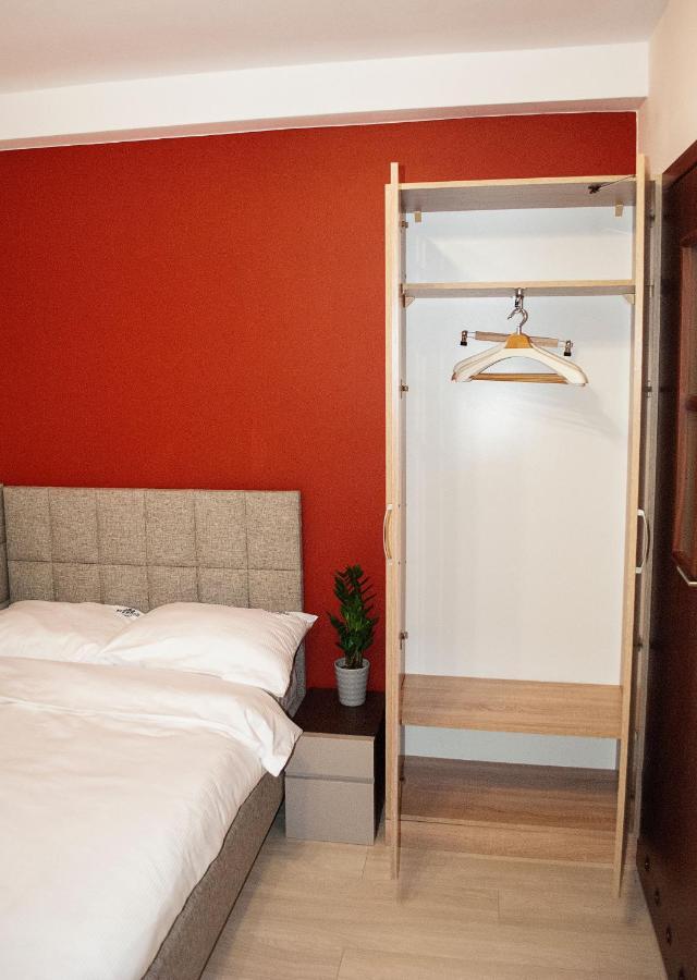 Redwood Hostel Lublin Exterior foto